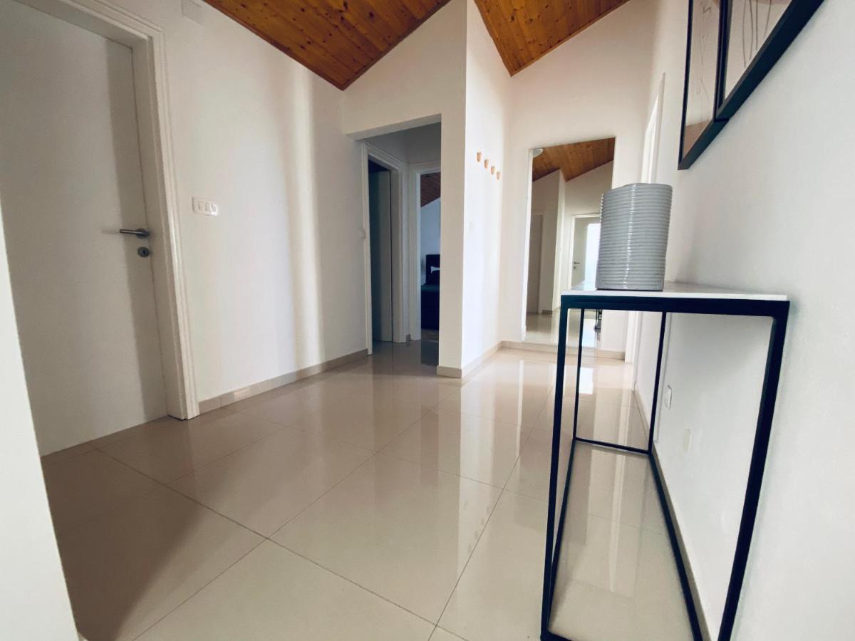 Cirjak Apartment *