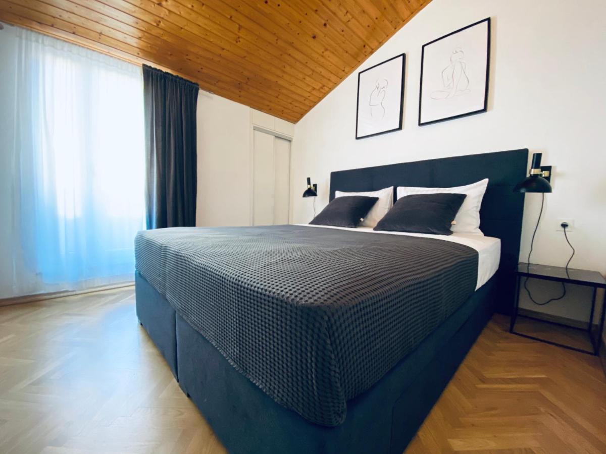 Cirjak Apartment *
