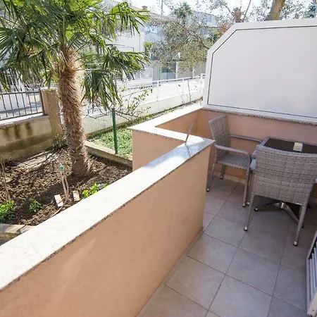 Cirjak Apartments Biograd Na Moru Exterior photo